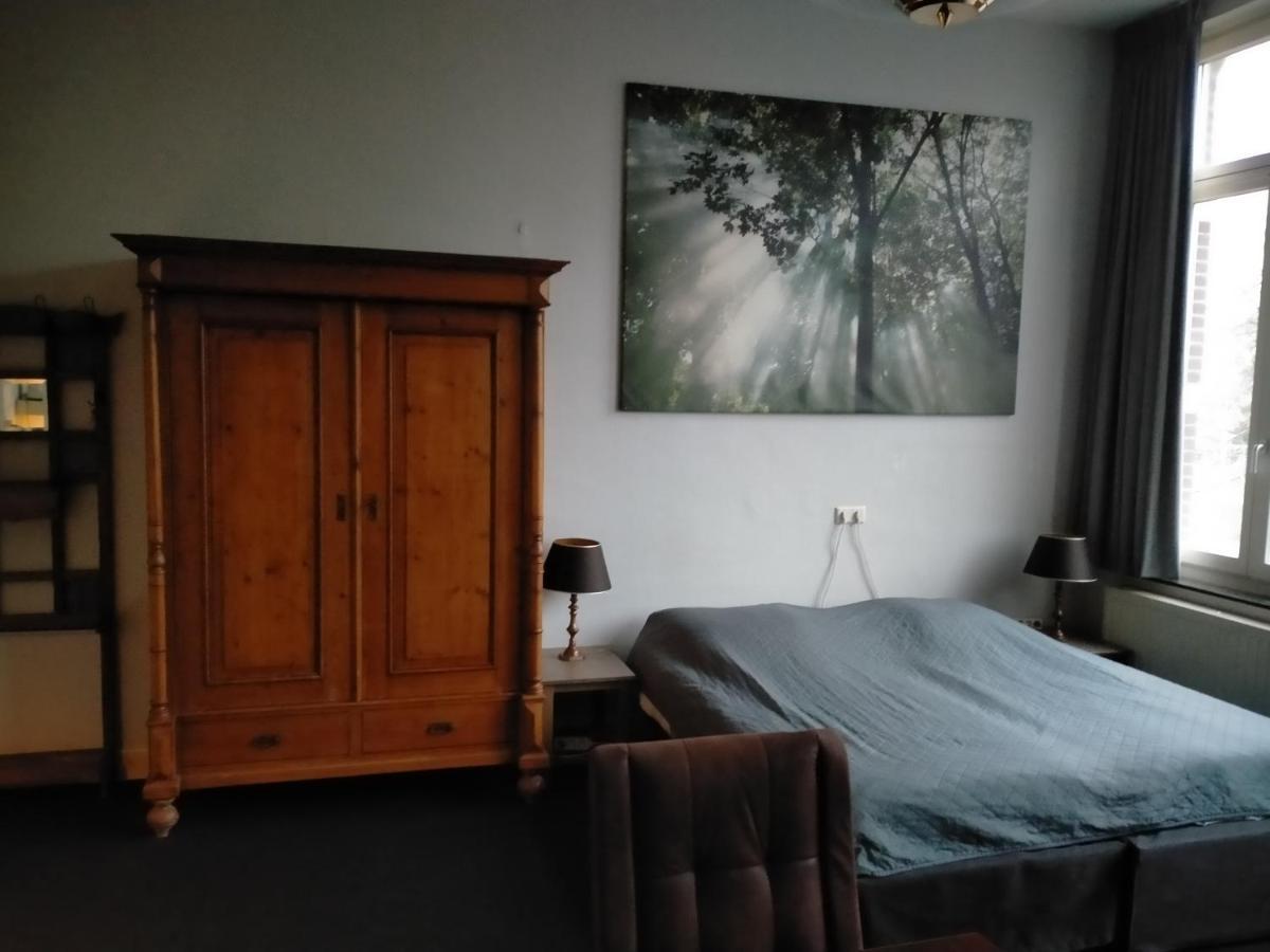 フェンロー オプ デ ブルグ Bed & Breakfast エクステリア 写真
