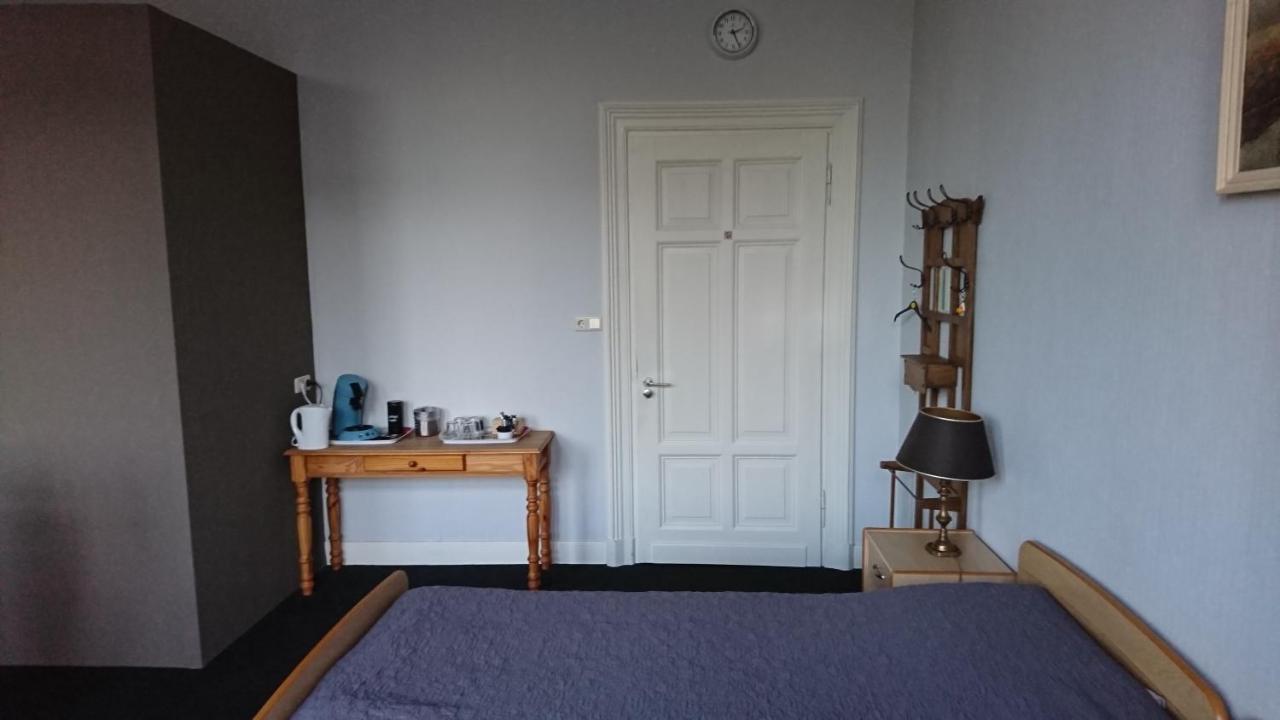 フェンロー オプ デ ブルグ Bed & Breakfast エクステリア 写真